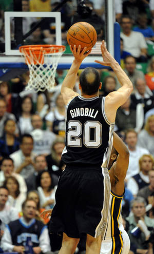 Manu Ginobili Three Point Shot Wallpaper