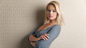 Margot Robbie In Peach Royal Pattern Wall Wallpaper