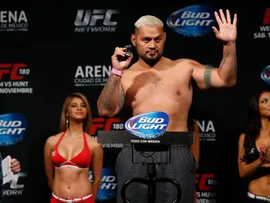 Mark Hunt Ufc Fight Night Wallpaper