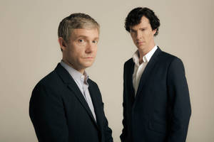 Martin Freeman With Detective Partner Benedict Wallpaper