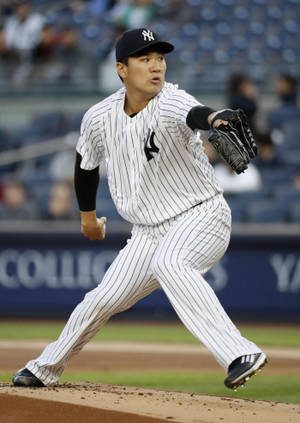 Masahiro Tanaka Wearing Black Gloves Wallpaper