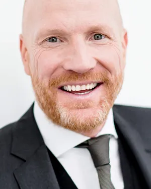 Matthias Sammer Black Blazer And Tie Wallpaper