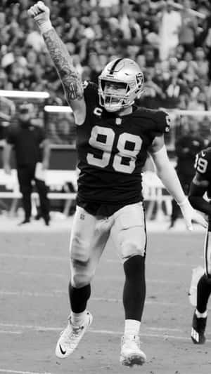 Maxx Crosby Grayscale Photograph Wallpaper