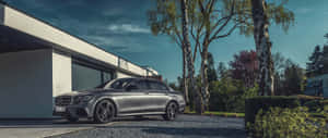 Mercedes Benz Clase E Revsersing Wallpaper