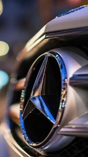 Mercedes Benz Emblem Iphone Wallpaper