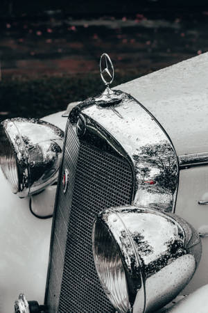 Mercedes Retro Vintage Logo Wallpaper