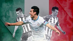 Mexican Footballer Chucky Lozano Wallpaper