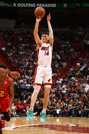 Miami Heat Guard Tyler Herro Is A Rising Star Wallpaper