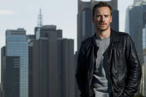 Michael Fassbender In A Cityscape Wallpaper