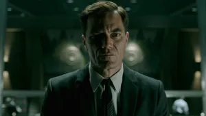 Michael Shannon On Restaurant Wallpaper