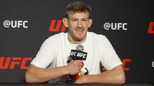 Microphone Arnold Allen Wallpaper