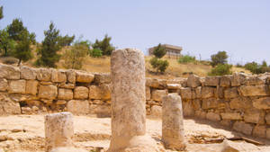 Mihrab Tomb Stones Of Jordan Wallpaper