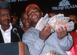 Mike Tyson 4k Trump Plaza Wallpaper