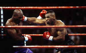 Mike Tyson Vs Evander Holyfield Fight Wallpaper