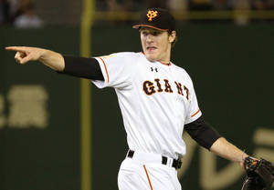 Miles Mikolas Pointing Far Wallpaper