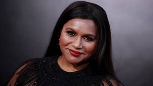 Mindy Kaling Close-up Shot Wallpaper