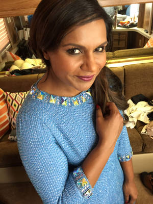 Mindy Kaling Indian-american Actress Wallpaper