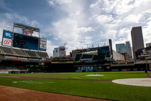 Minnesota Twins Baseball Field Wallpaper