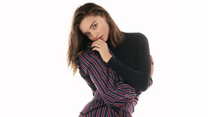 Miranda Kerr In Stripes And Black Wallpaper