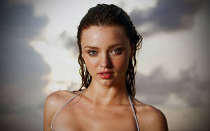 Miranda Kerr Wet Hair Look Wallpaper