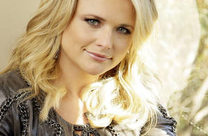 Miranda Lambert Bright Sunlight Wallpaper