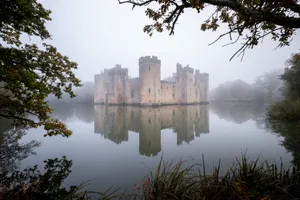 Misty Bodiam Castle Reflection Wallpaper
