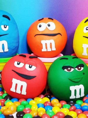 Mms Colourful Crew In Clay Wallpaper