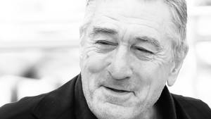 Monochromatic Robert De Niro Face Wallpaper