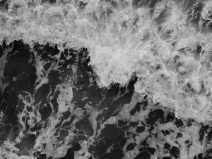 Monochrome_ Ocean_ Waves_ Texture_4 K Wallpaper