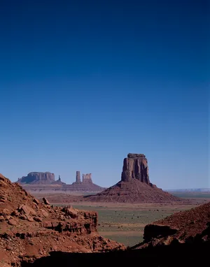 Monument Valley Navajo Tribal Park Buttes And Hughes Wallpaper