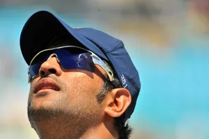 Ms Dhoni Dark Blue Sunglasses Wallpaper