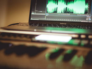 Music Editing Software On Laptop Wallpaper