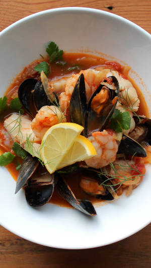 Mussel And Shrimp Cacciucco Dish Wallpaper