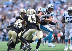 N F L Defensive Tacklein Action Wallpaper