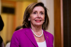 Nancy Pelosi Pearl Necklace Wallpaper