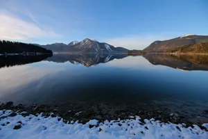 Nature Teams Background Wallpaper