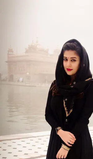 Nayanthara Black Aesthetic Hood Wallpaper