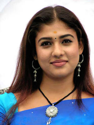 Nayanthara Blue Aesthetic Saree And Pendant Wallpaper