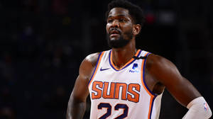 Nba Player Deandre Ayton Phoenix Suns Wallpaper