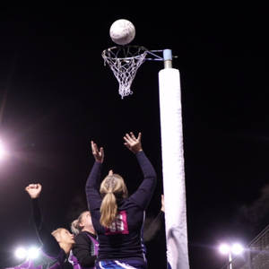 Netball Sport Outdoor Girls Shooting Ball Wallpaper