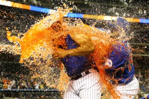 New York Mets Splash Party Wallpaper