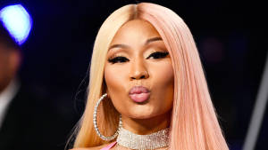 Nicki Minaj Hd Puckered Lips Wallpaper