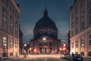 Night Lights In Amalienborg Palace Wallpaper