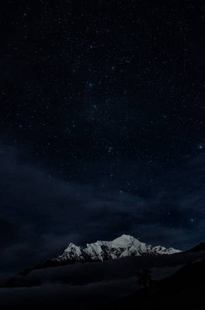 Night Mountain White Wallpaper