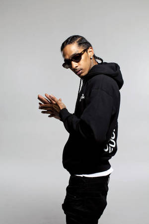 Nipsey Hussle Wearing Sunglasses Wallpaper