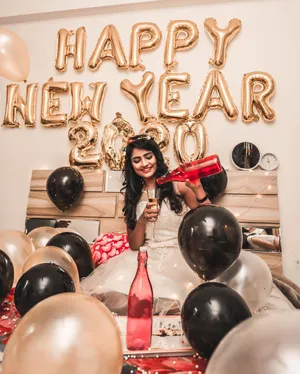Nisha Guragain Celebrating The Year 2020 Wallpaper