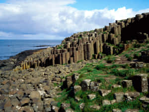 Northern Ireland Giant's Causeway Thick Clouds Wallpaper