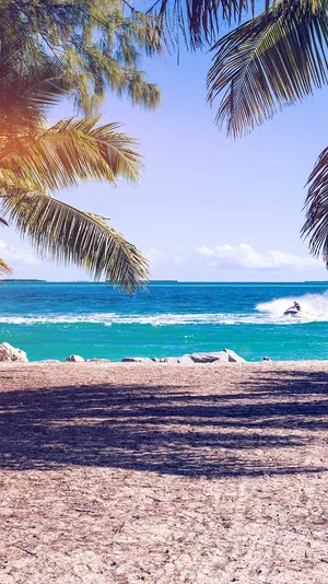 Nothing Beats Enjoying Summer On The Beach With Your Iphone Wallpaper