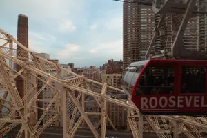 Nyc Roosevelt Island Tramway Wallpaper