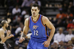 Okc Center Steven Adams Wallpaper